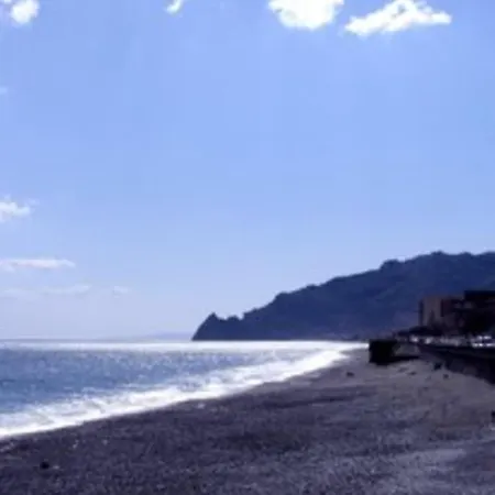 Pozzo Lazzaro *